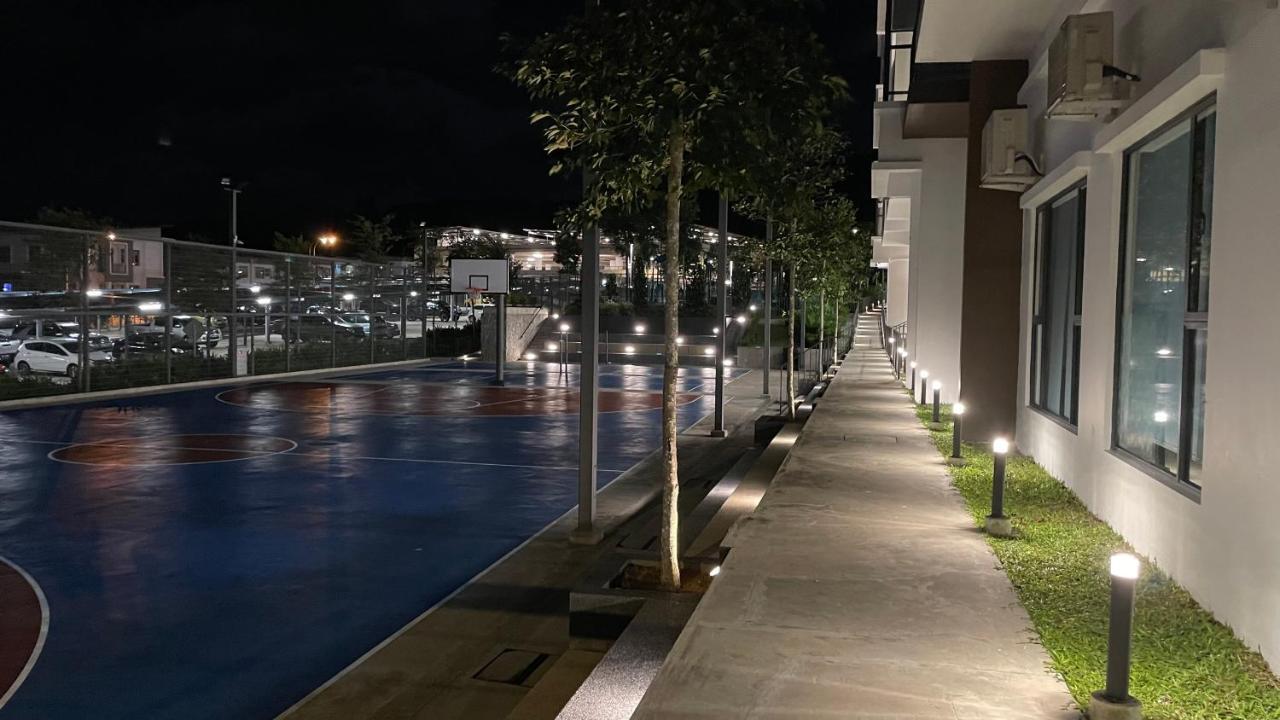 Sandakan Homestay Sea-Forest View Apartment 2R2B 海森雙景公寓 Exterior foto
